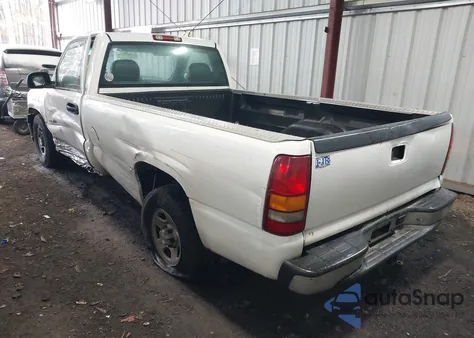 2002 Chevrolet Silverado 1500 Commercial z USA, uszkodzony, nr VIN 1GCEC14W72Z243871